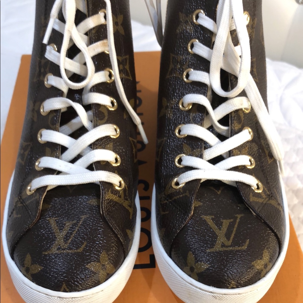 Louis Vuitton size 36 (6)